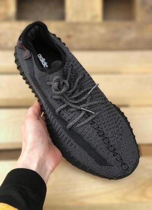 Кроссовки adidas yeezy boost 350 v2 triple black reflective4 фото
