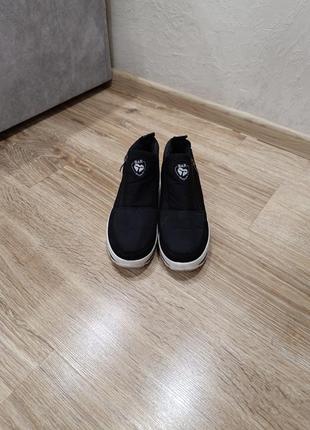 Туфли, лоферы, кроссовки