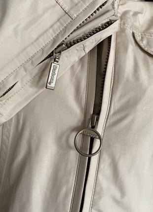 Плотная стильная нейлоновая куртка британсього барбур3 фото