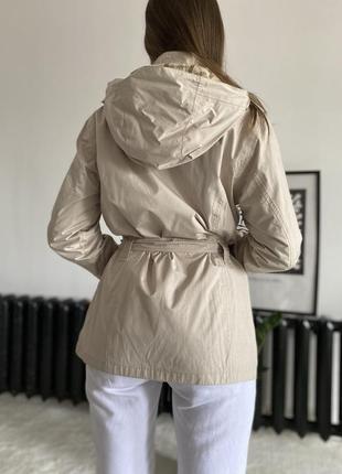 Плотная стильная нейлоновая куртка британсього барбур8 фото