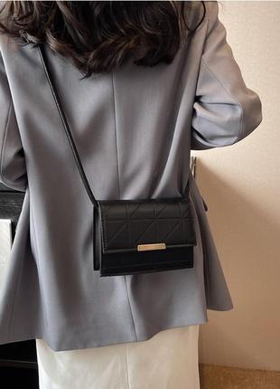 Модна чорна стильна сумка жіноча сумочка арт 3154