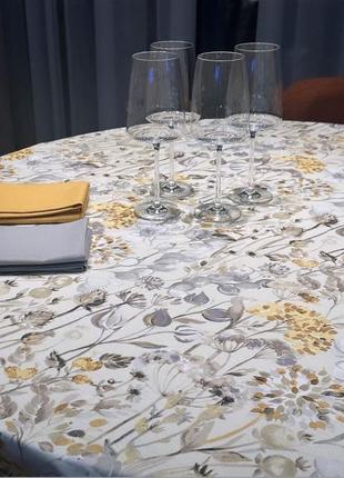 Скатертина водовідштовхувальна