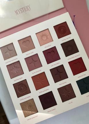 Палетка теней parisa cosmetics mystery velvet7 фото