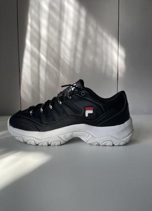 Кроссовки fila strata hiker low 40р