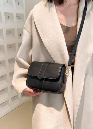 Модна чорна стильна сумка жіноча сумочка арт 31561 фото