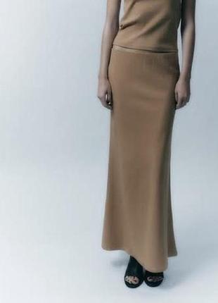 Длинная юбка с высокой талией и внутренним эластичным поясом zara, форма рыбки до низа расширена6 фото