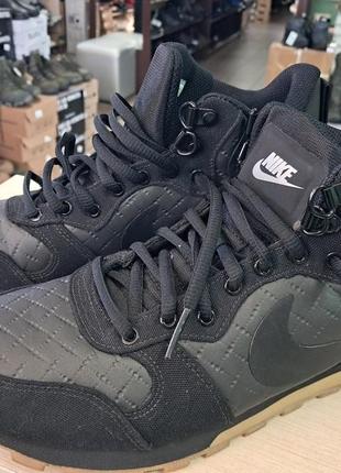 Ботинки кроссовки