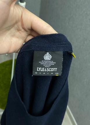 Синий свитер от бренда lyle&scott5 фото