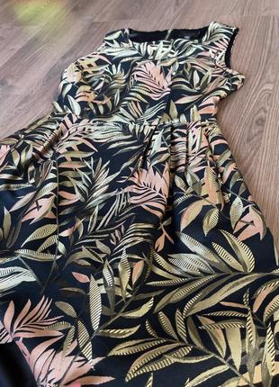 Сукня яскрава , приємна на дотик  знизу підкладка якісна  бренд ted baker m-l штучний шовк ацетат4 фото
