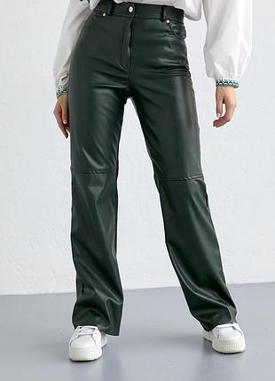 Брюки жіночі зі шкірзамінника з високою посадкою