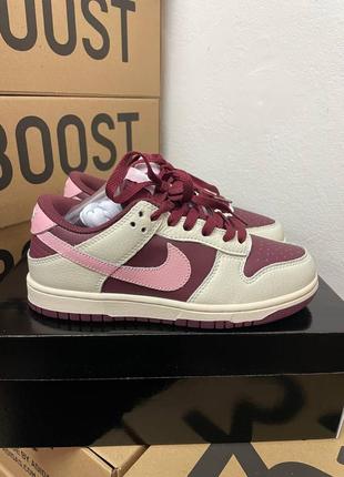 Nike sb dunk cherry beige жіночі брендові кросівки натуральна шкіра демі весна осінь беж бордові кроссовки натуральная кожа бежевые бордовые