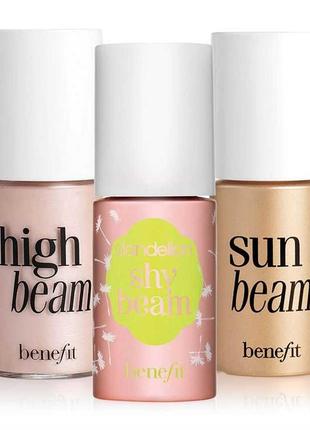 Набір поаймерів хайлайтерів benefit cosmetics

benefit 3-pc. 1st prize highlighters set