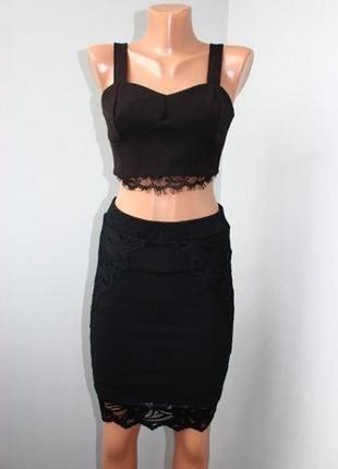 Стильный необычный черный костюм с кружевом: топ и юбка xs, 42
