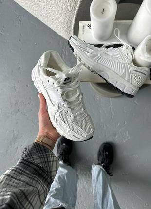 Кроссовки nike zoom vomero 5 white4 фото