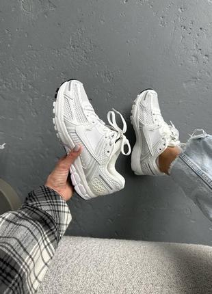 Кроссовки nike zoom vomero 5 white7 фото