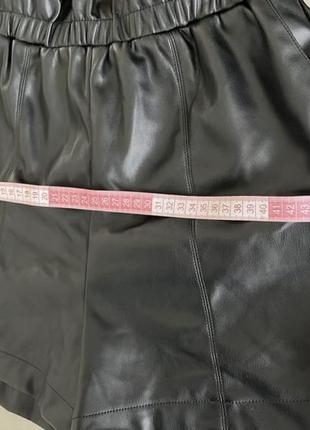 Новые кожаные шорты primark размер м6 фото