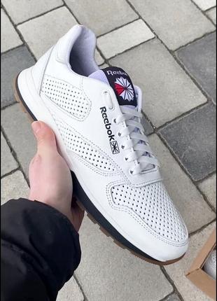 Мужские летние кроссовки reebok белые из натуральной перфорированной кожи2 фото