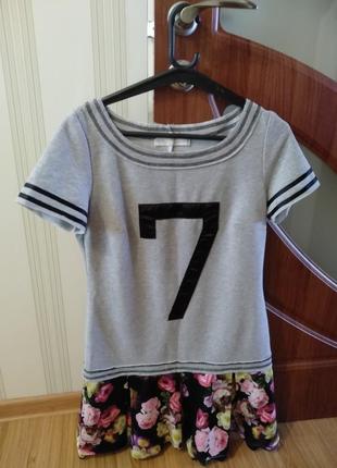 Стильне плаття на дівчинку