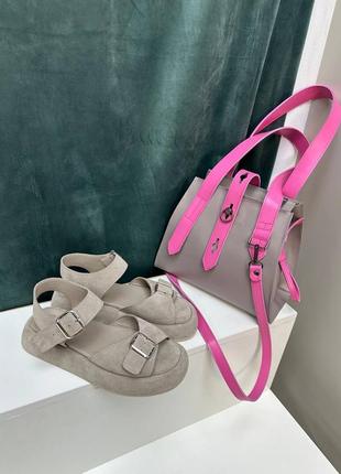 Замшеві босоніжки на застібках5 фото