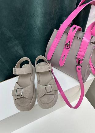 Замшеві босоніжки на застібках4 фото