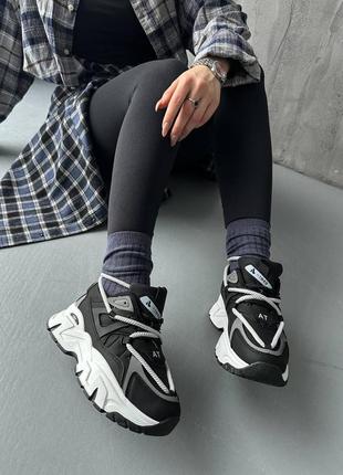 Черно-белые кроссовки на двойной шнуровке🤩2 фото