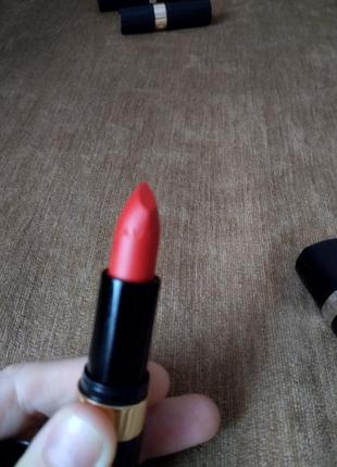 Помада avon mark matte true colour
