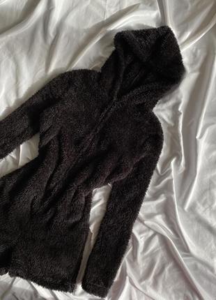 М‘який чорний пухнастий домашній ромпер з шортами, домашній одяг, комбінезон1 фото