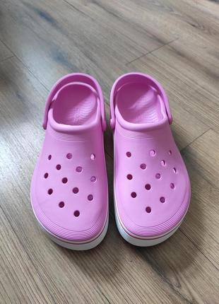 Крокс крокбенд клог рожеві crocs crocband clog off court taffy pink8 фото