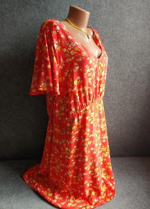 Женское платье из вискозы с цветочным принтом большого размера2 фото