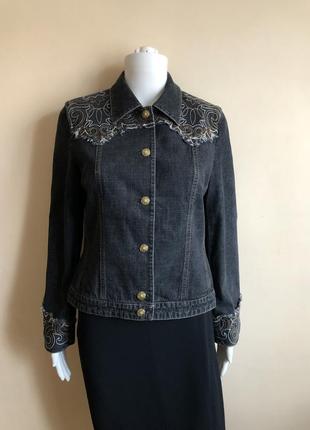 Розкішна вінтажна джинсовка escada