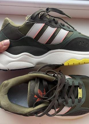 Кроссовки adidas 3
