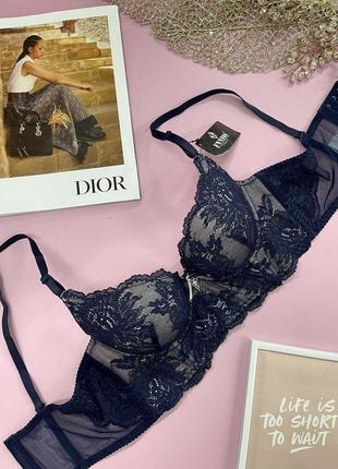 Мереживний бюстгальтер на чашку