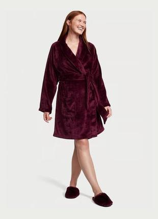 Плюшевый женский халат victoria's secret - short plush robe