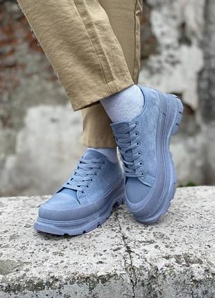 Жіночі кросівки світло-сереневі товста підошва