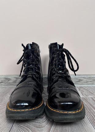 Лаковые кожаные сапоги ботинки демисезонные2 фото
