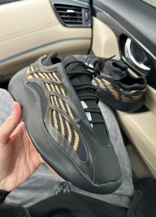 Чоловічі кросівки чорні з помаранчевим adidas yeezy 700 v3 black orange8 фото