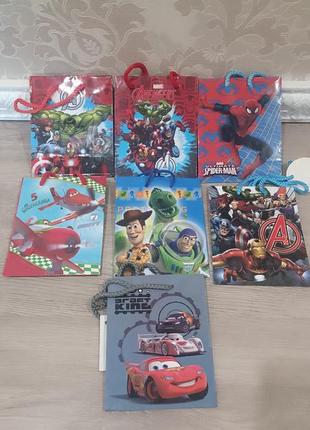 Подарункові пакети marvel