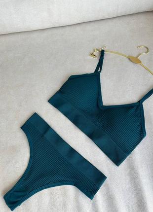 Базовый комплект белья косичка топ и трусики стринги 7 цветов