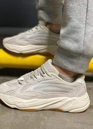 Мужские кроссовки adidas yeezy 700 v2 static gray 41-45 с рефлективными вставками. кроссовки мужественные1 фото