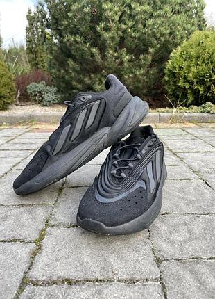 Кроссовки adidas Smells