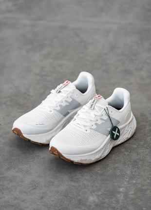 Чоловічі кросівки білі new balance fresh foam5 фото