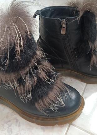 Зимние кожаные ботинки foletti кожаные ботинки на меху с декором меха и стразами на низком ходу р 37