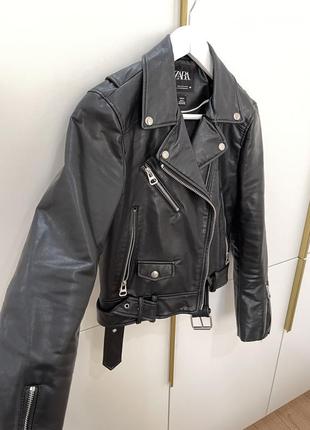 Стильна косуха zara