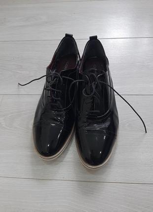 Туфли лоферы состояние новых genuine leather