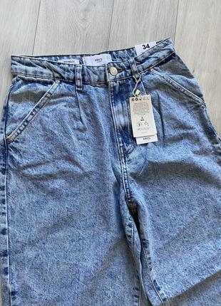 Слоучі, джинси mango. штаны джинсы зауженные высокие с защипами со складками, завужені джинси3 фото