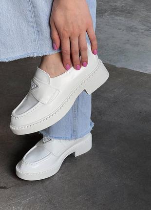 Prada white brushed  leather loafers, лофери, лоферы6 фото