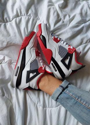 Жіночі кросівки nike air jordan  4 retro люкс якість6 фото