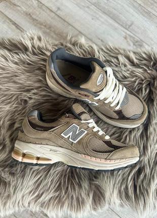 Стильные женские кроссовки new balance 2002r khaki хаки1 фото