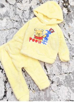 Теплый костюм для малышей