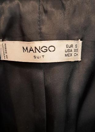 Прямий блейзер піджак модель із коміром, на контрасних ґудзиках на підкладці. колекція бренда mango2 фото